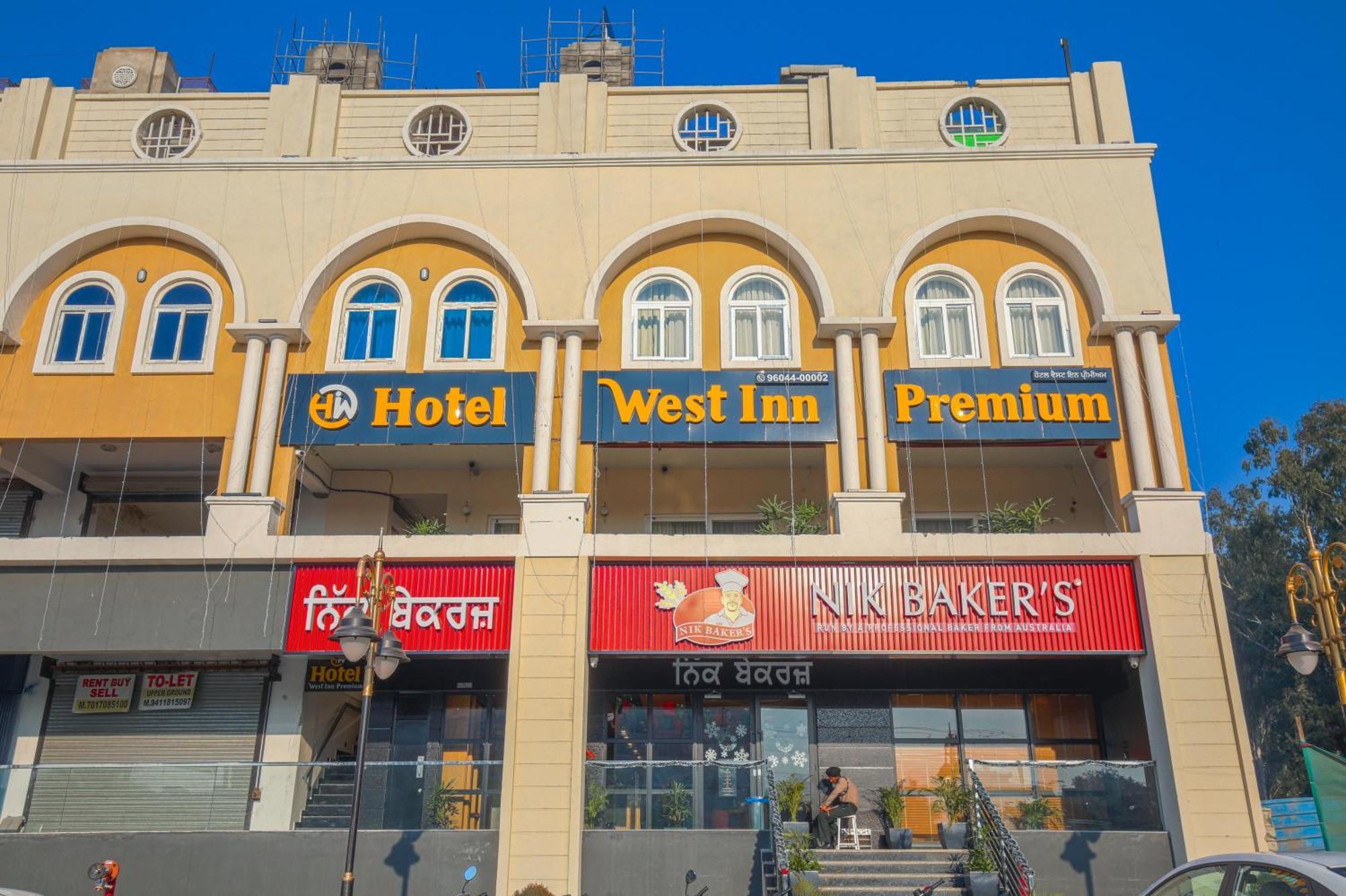 Hotel West Inn Premium Kharar 外观 照片
