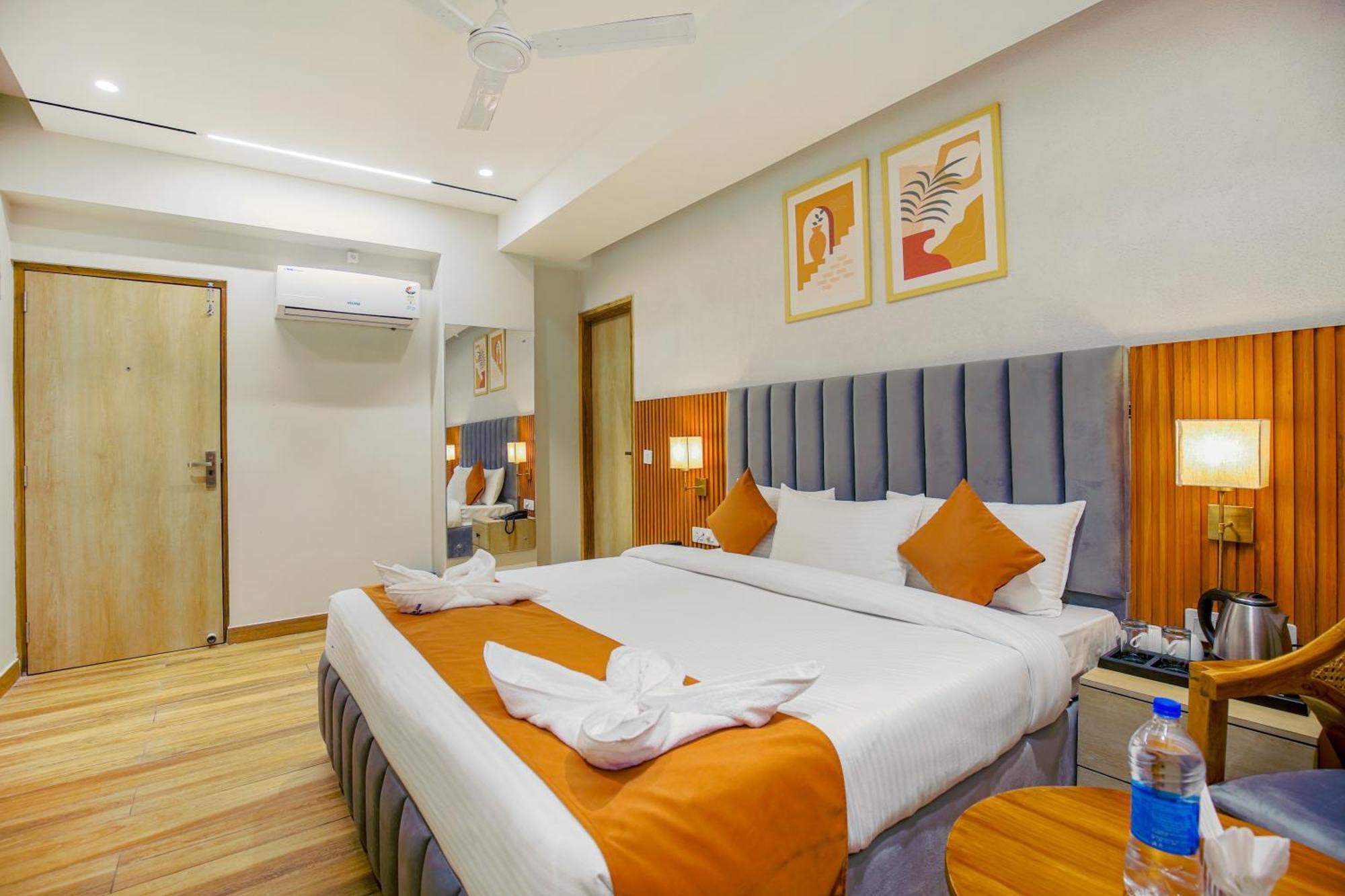 Hotel West Inn Premium Kharar 外观 照片